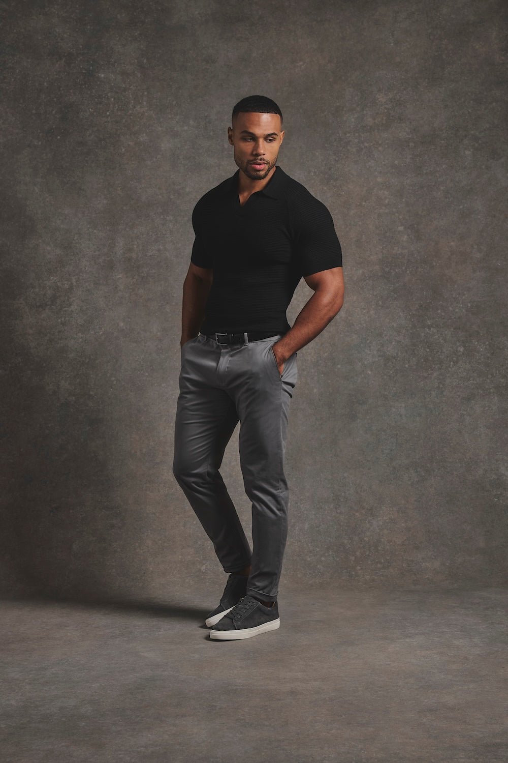 Textured Knitted Open Collar Polo Shirt in Black