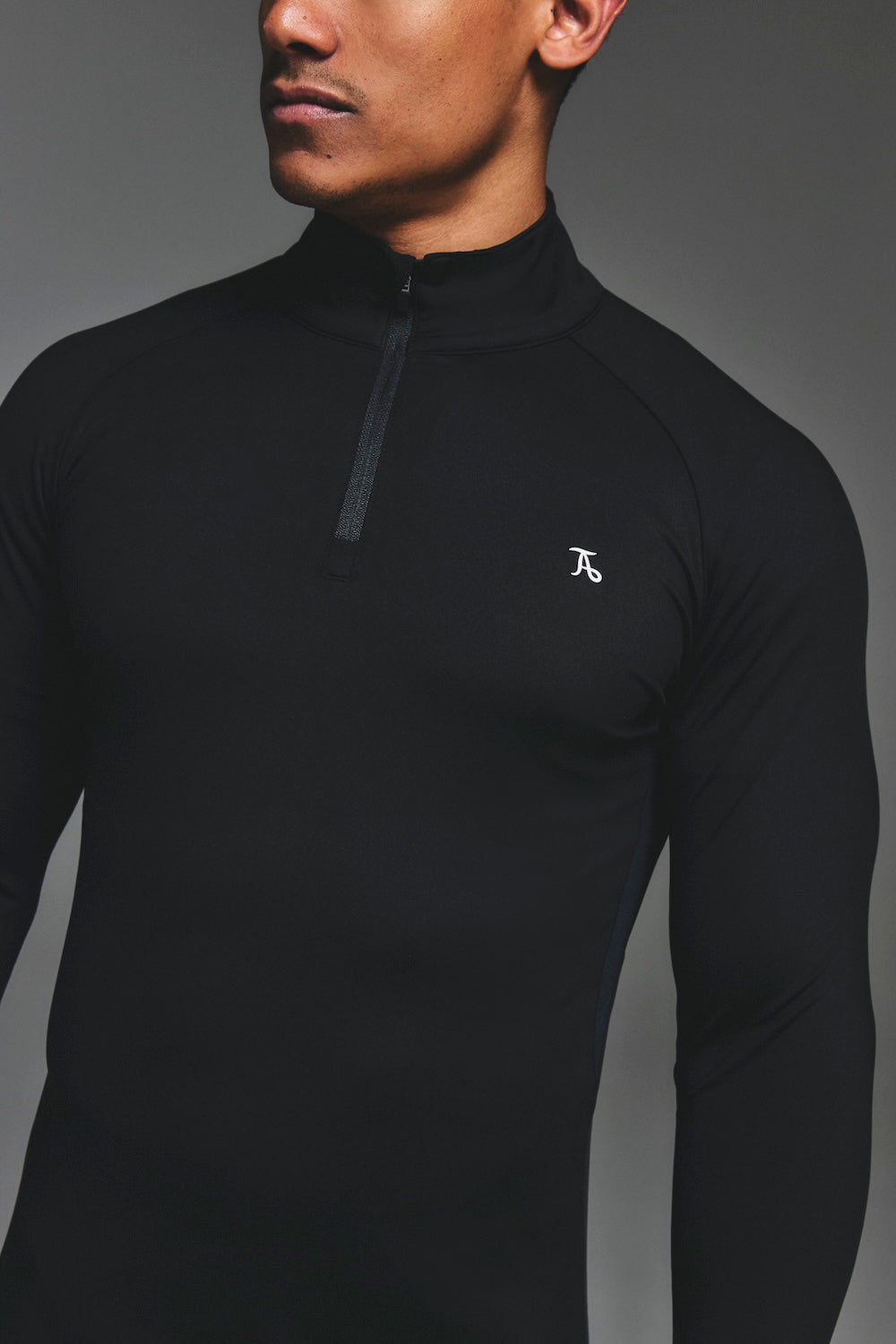 Training Quarter Zip in Black