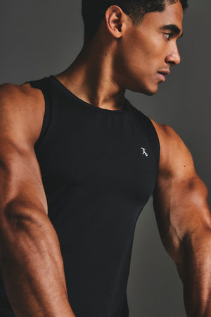 Training Vest in Black
