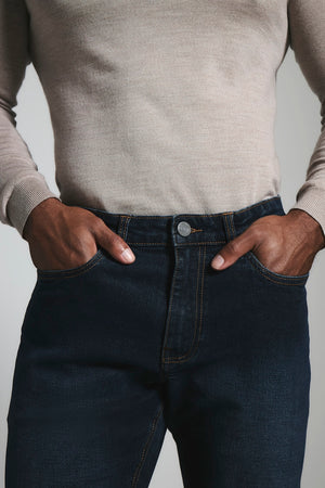 Muscle Fit Stretch Jeans in Dark Blue