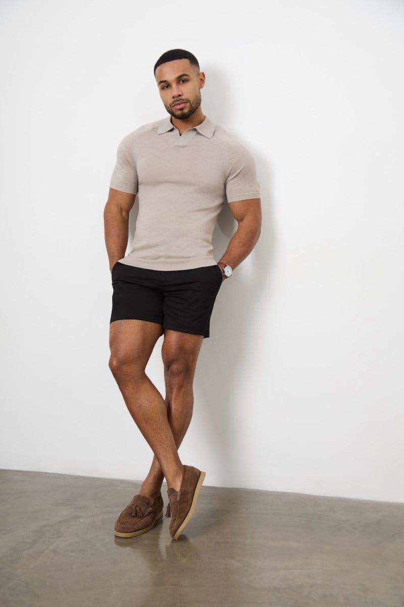 Model is 5'11 wears a size 34W for a looser fit (31" waist, 31" inside leg)