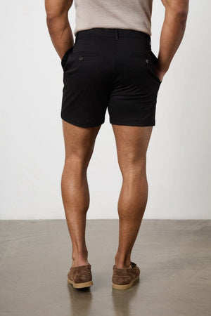 Model is 5'11 wears a size 34W for a looser fit (31" waist, 31" inside leg)