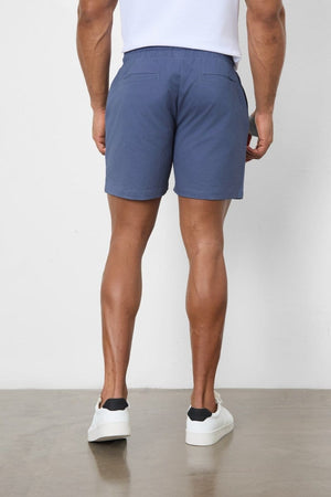 Model is 5'11 and wears a size 34W for a looser fit (30.5" waist, 31" inside leg)