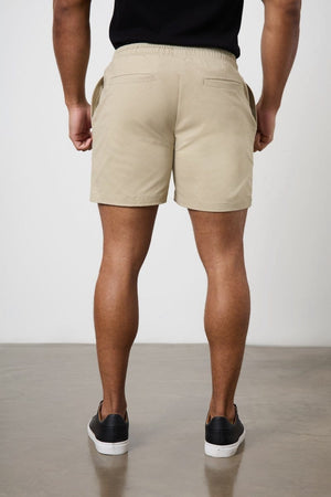 Model is 5'11 and wears a size 34W for a looser fit (31" waist, 31" inside leg)