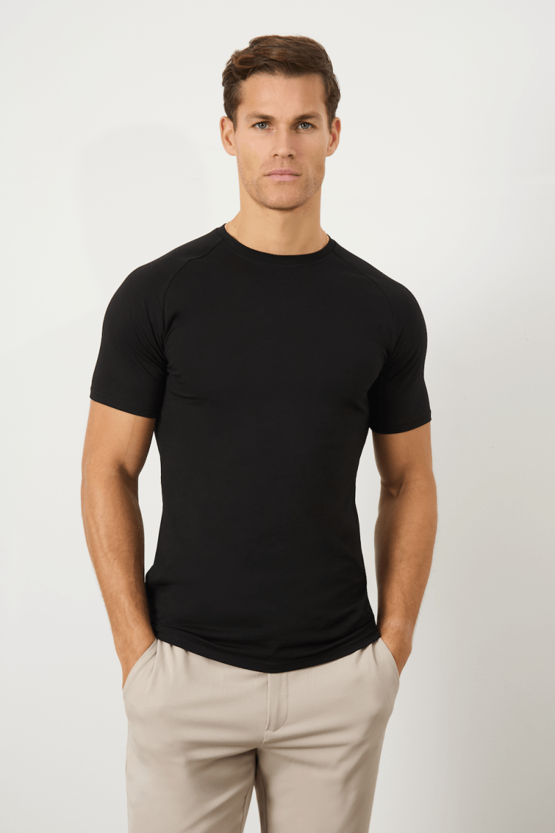 3 Pack Muscle Fit Crew Neck T-Shirt in Black - TAILORED ATHLETE - ROW