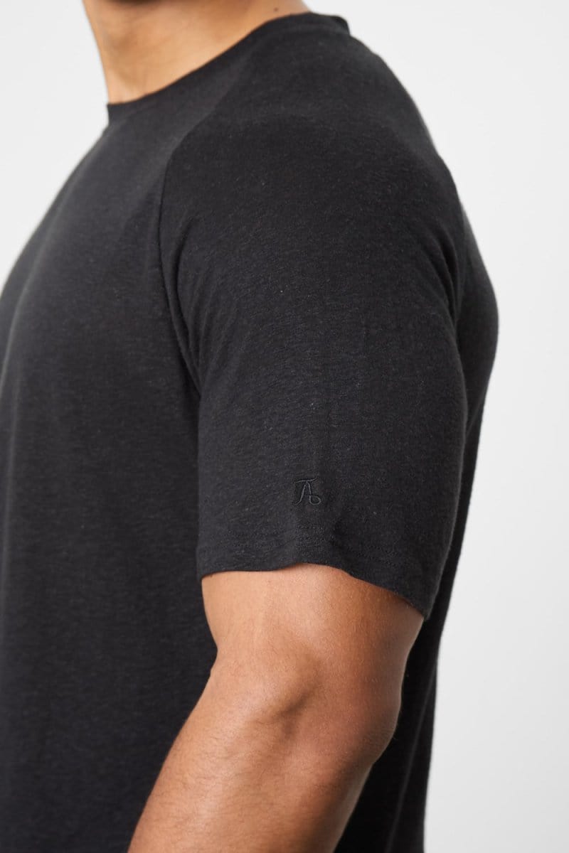 Linen Blend Knit Look T-shirt in Black - TAILORED ATHLETE - ROW