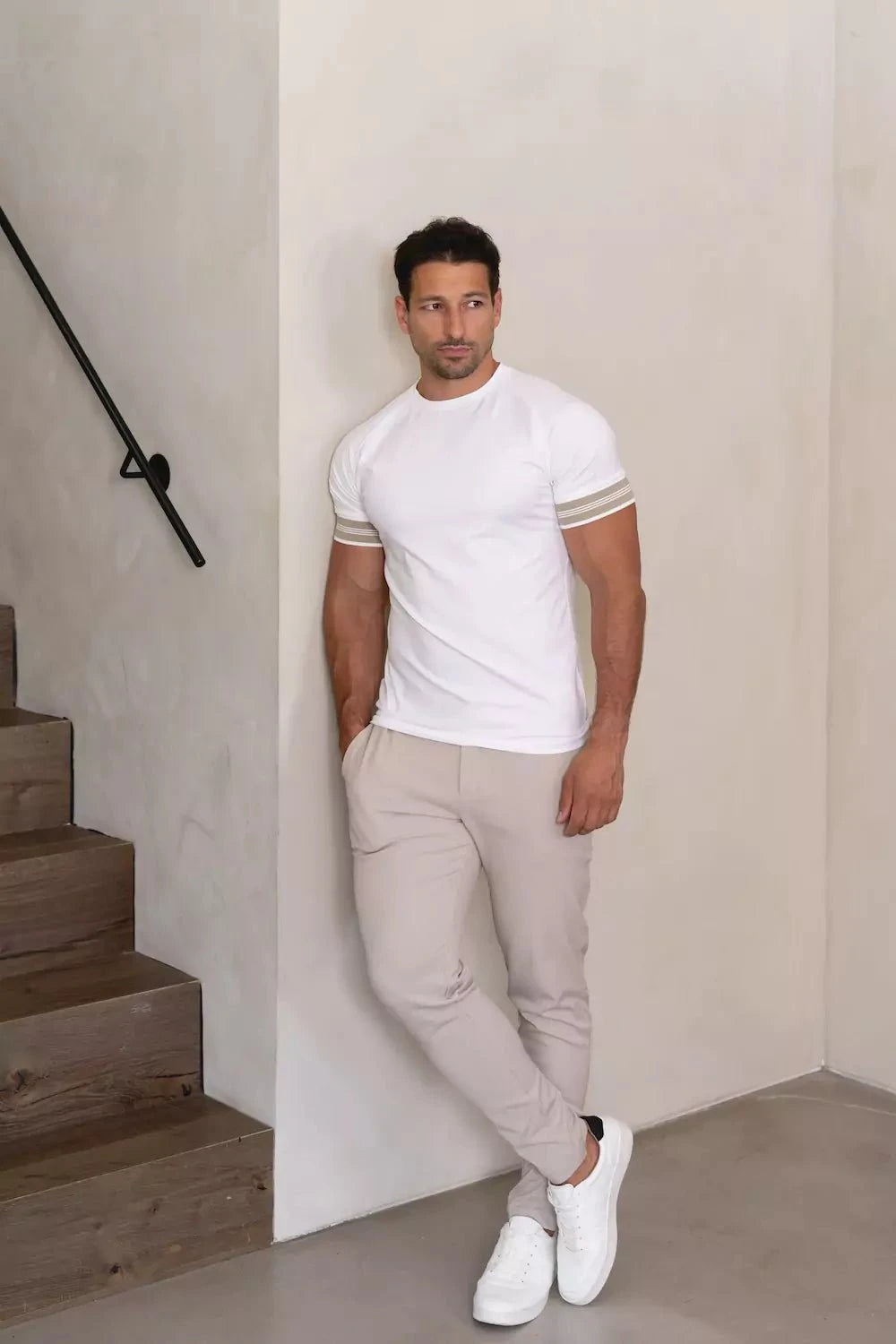 Tipped Fashion Fit T-Shirt in White/Stone