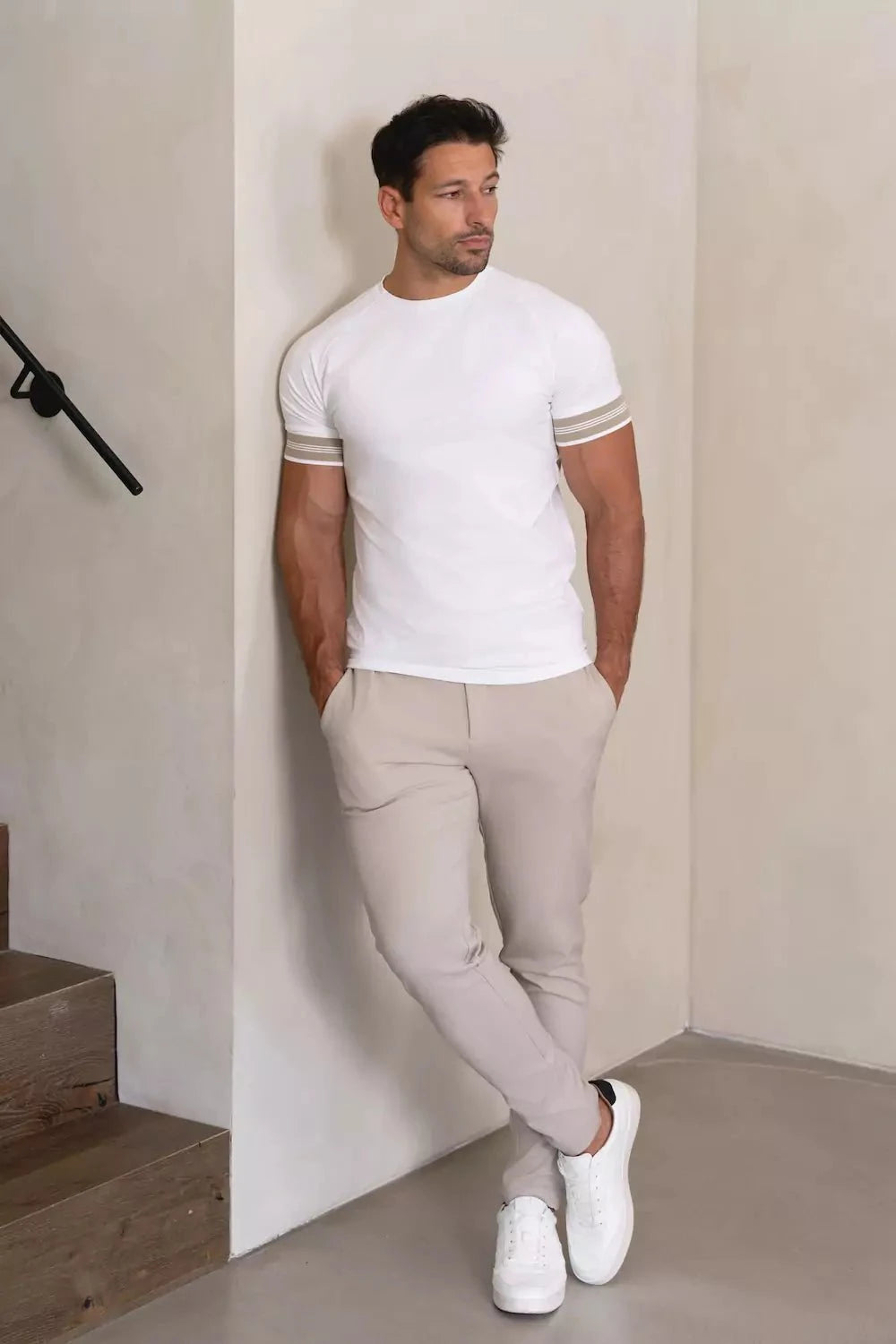 Tipped Fashion Fit T-Shirt in White/Stone