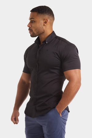 Muscle Fit Short Sleeve Signature Shirt in Black - TAILORED ATHLETE - ROW
