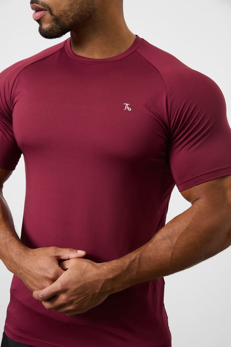 Training Top in Burgundy - TAILORED ATHLETE - ROW